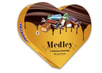 Snickers Medley Heart Shaped Assorted Chocolate Gift Pack for Valentines Day (Snickers, Mars, Bounty) - 180g Box at Rs. 249