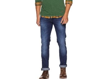 Flat 75% off on Lee Men