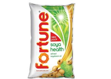 Fortune Soyabean Oil, 1L Pouch at Rs. 104