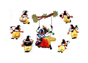Karigaari India Radha Krishna Wall Hanging with 6 Dancing Pandits - Iron
