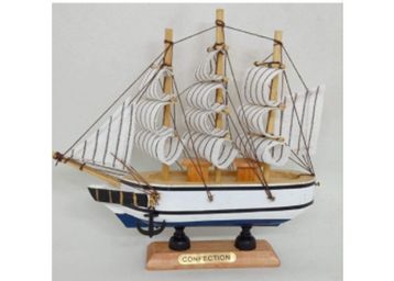 Buy New Royal Traders Beautiful Decorative Sailing Ship Showpiece(17x5x17cm)