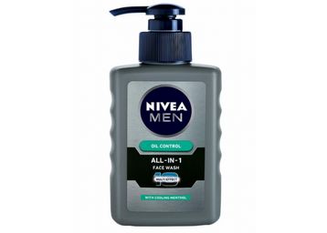 Buy NIVEA Men Face Wash, Oil Control for 12hr Oil Control with 10x Vitamin C Effect, 150 ml