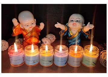Floryn Decor® Jar Scented Candles Gift Set at Just Rs.902
