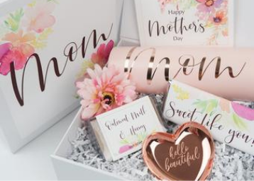 10 Unique Personalized Gift Ideas to Surprise your Mom this Mothers Day
