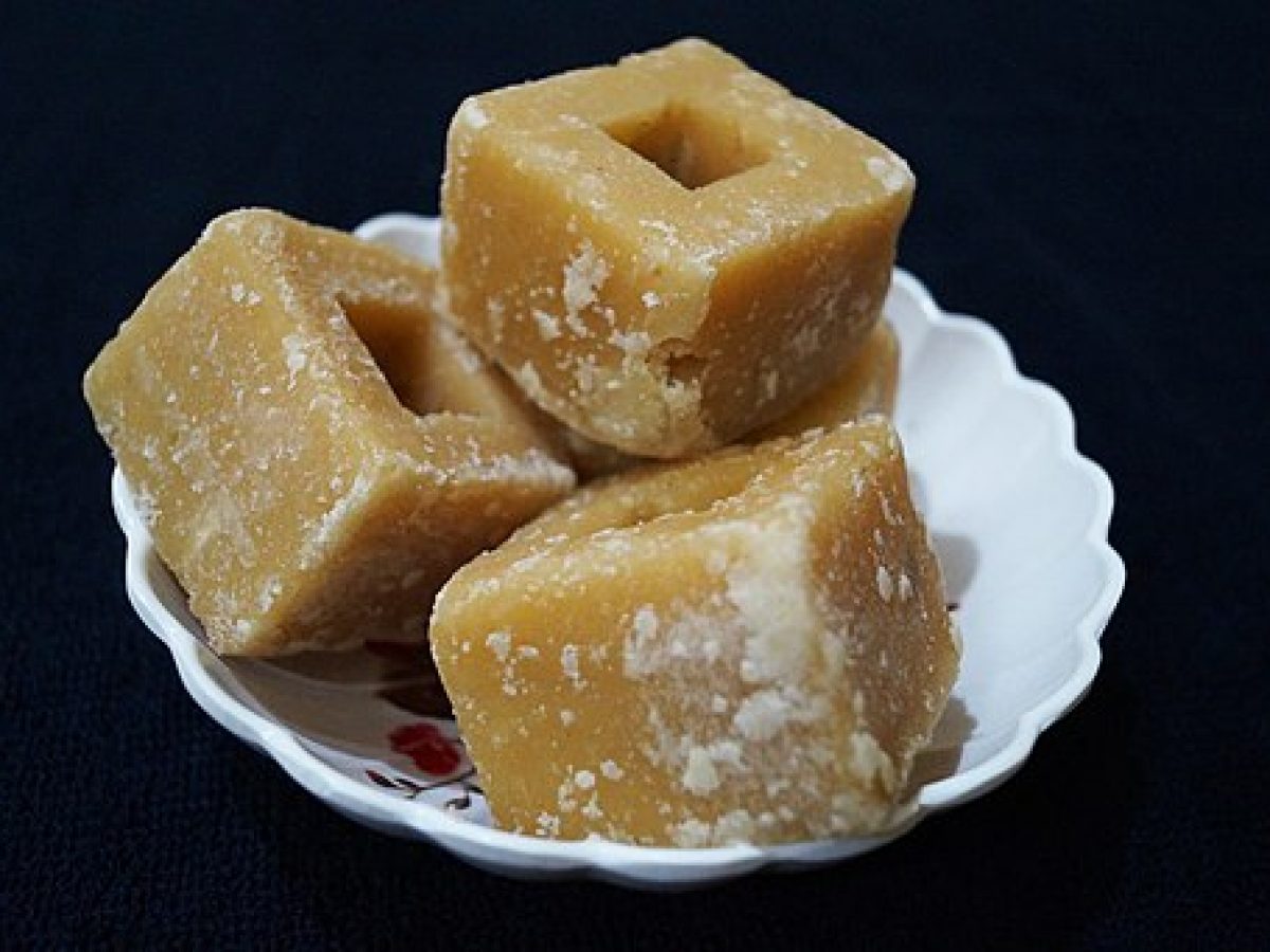 10 Best Jaggery Brands In India [Updated 2022]