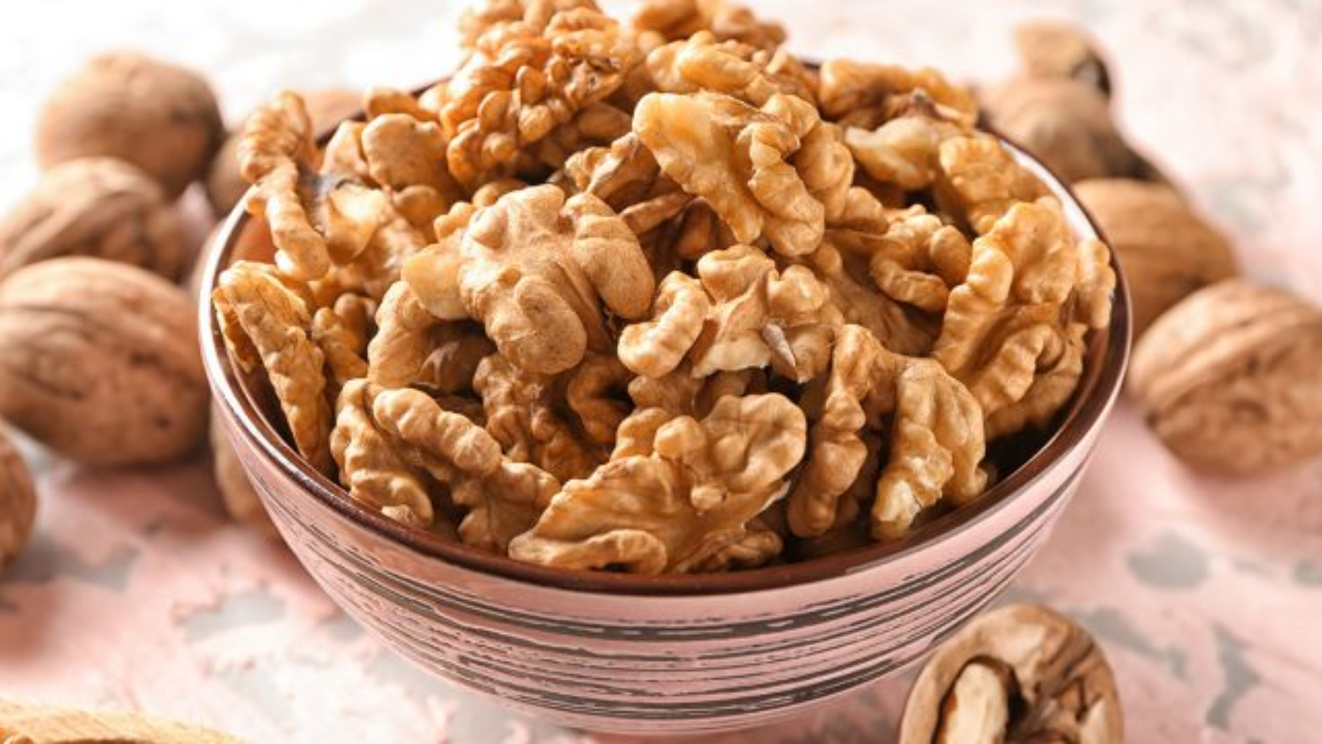 11 Best Walnuts in India: Raw and 100% Natural