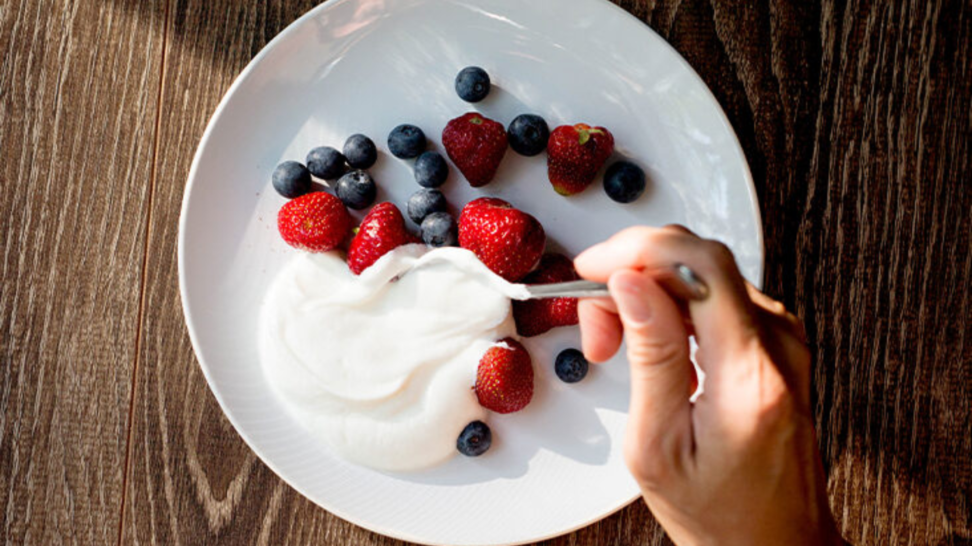 11 Yogurt Brands in India: Smoothest, Creamiest, Yummiest!