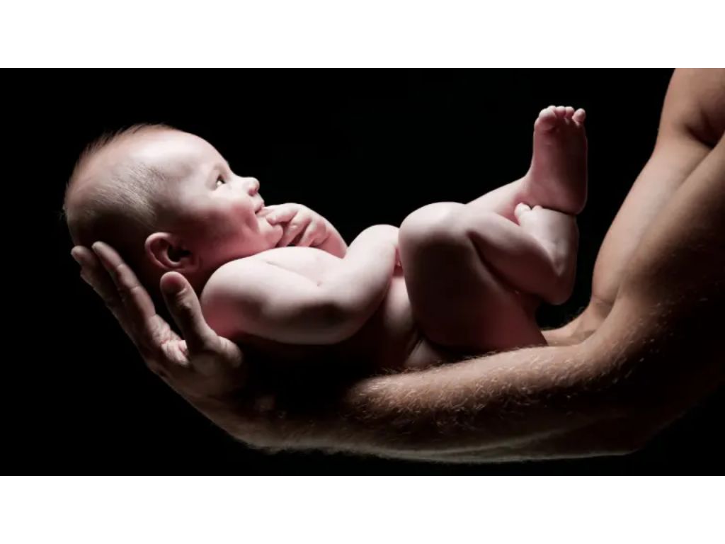 कमजोर नवजात शिशु की पहचान और देखभाल