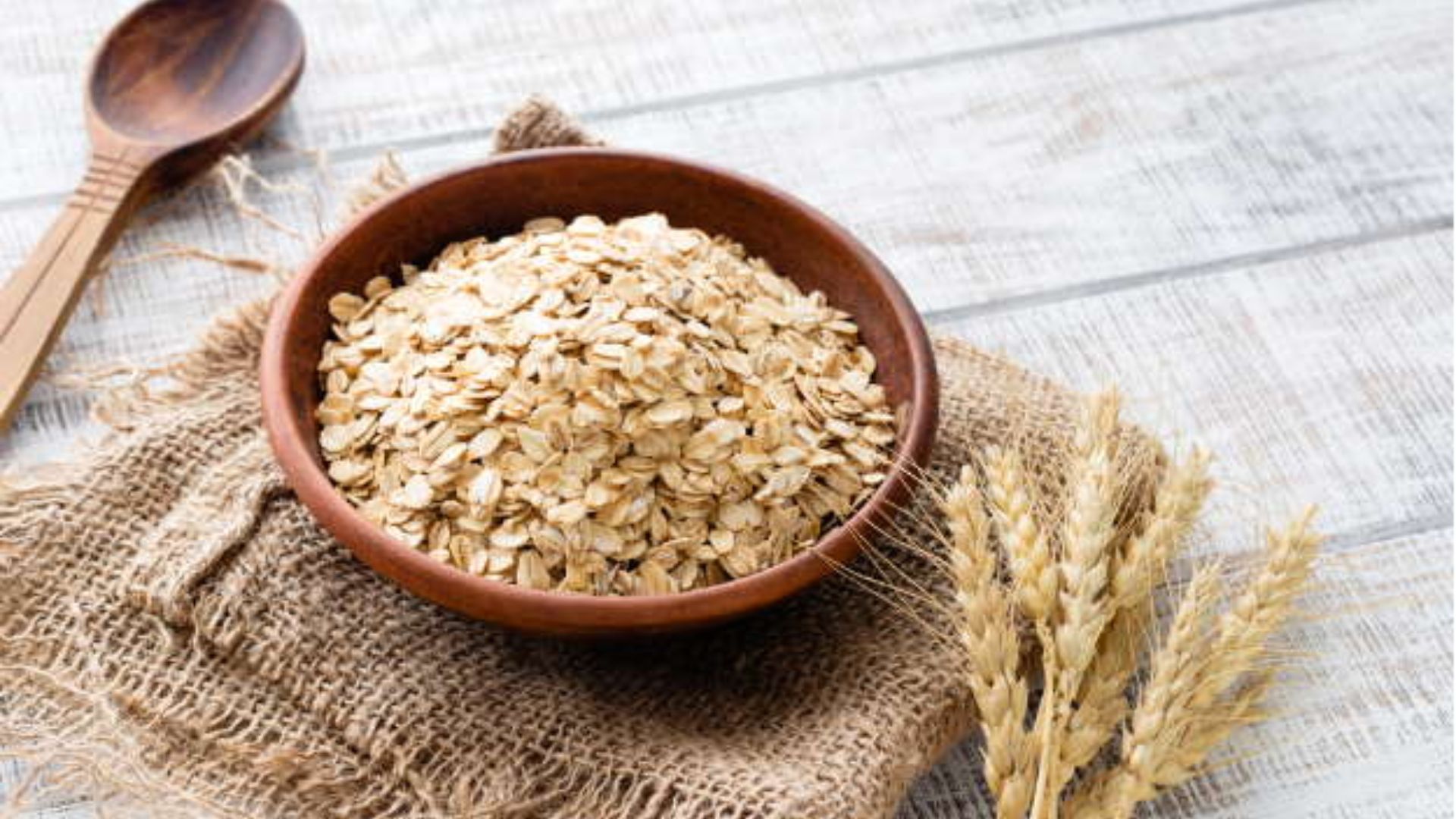 Oats Benefits in Hindi: शरीर और त्वचा के लिए लाभकारी