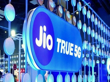 Jio Port Offers - 1 Month Free Recharge & More