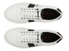 WOW!! Dashing Look - Levi's Men's Sneaker At Just Rs.899/-