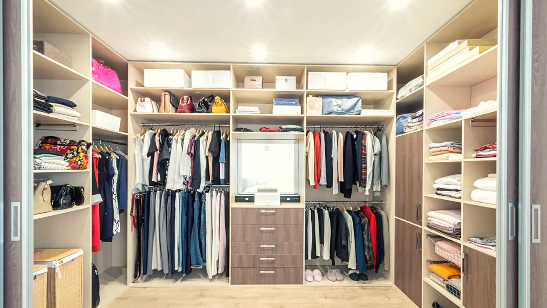 How to build a wardrobe that's both stylish and pocket-friendly?