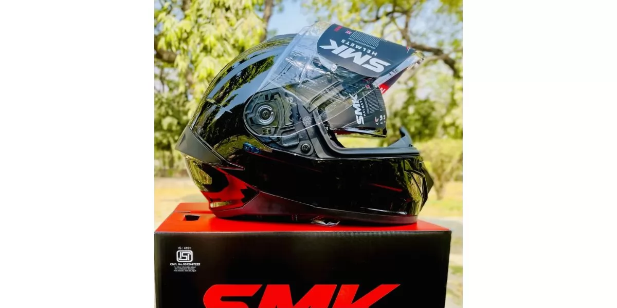 SMK Helmets