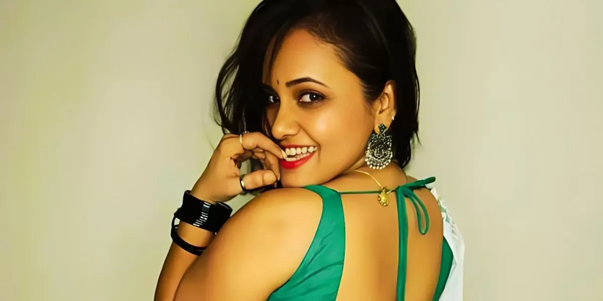 Ullu Web Series Actress Priya Gamre